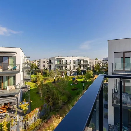 Cozy & Spacious Family By Renters ワルシャワ